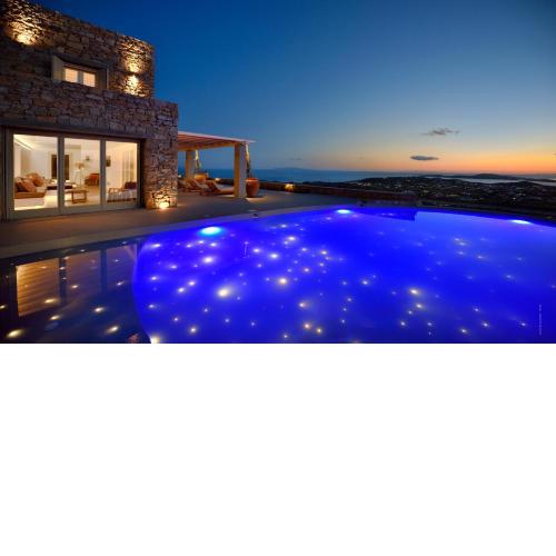 Villa Sunstone by Rocks Estates