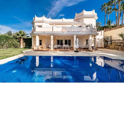 Villa SVIM, walking distance to the beach!