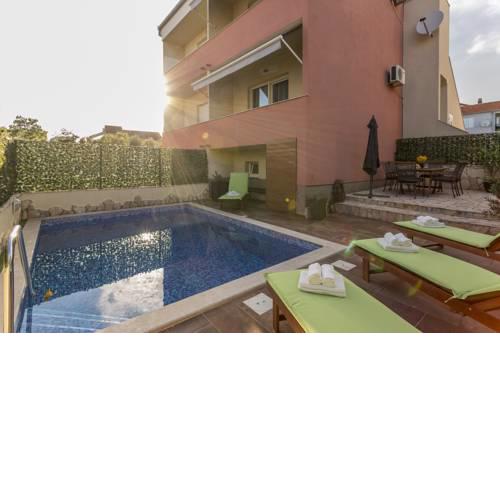 Villa Tango