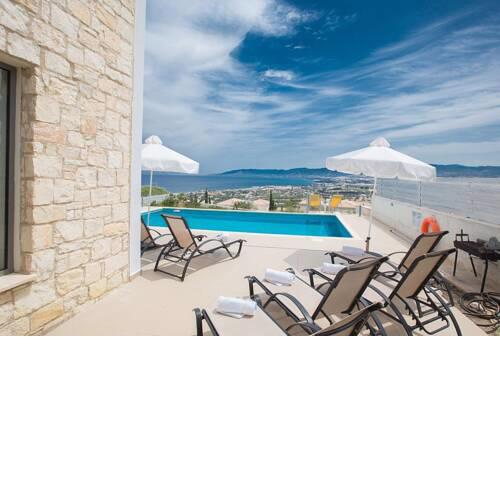 Villa Tavrou Dyo - Luxury 3 Bedroom Latchi Villa with Private Pool - Stunning Sea Views