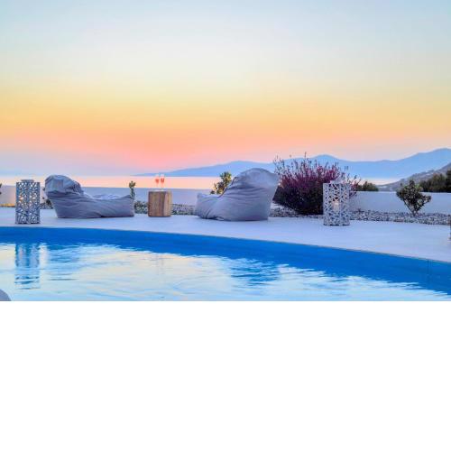 Villa Thea Collection