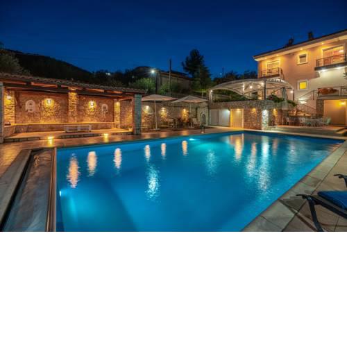 Villa Thea: We live it, you 'll Love it!