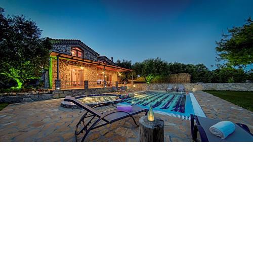 Villa Tireda with private swimming pool