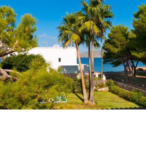 Villa Tita de Manresa, para 8 con jardines y vista mar