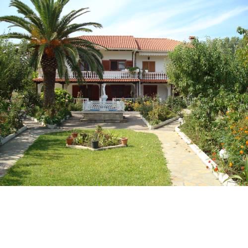 Villa Tonia Apartments