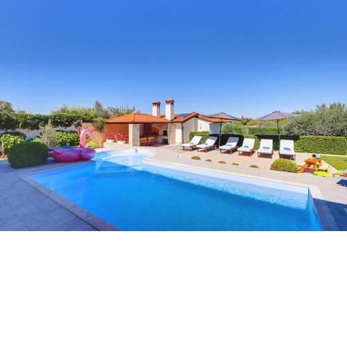 Villa Vacancy