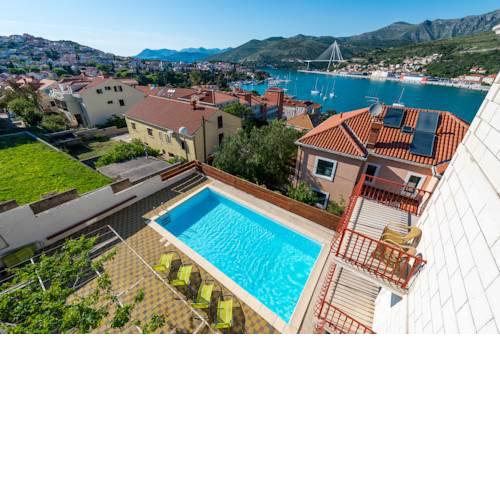 Villa Valjalo