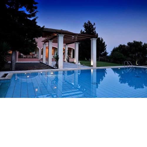 VILLA VICTOR