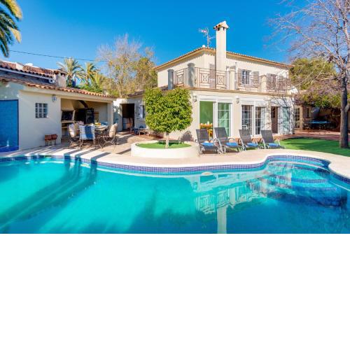 Villa Viky