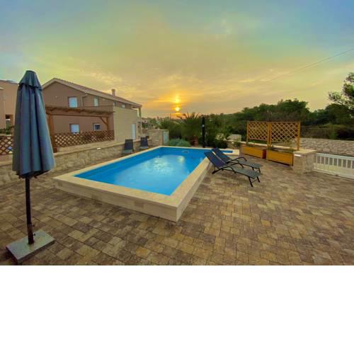 Villa Vir Island ****