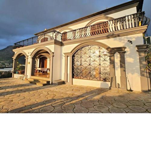 villa vista mare e montagna
