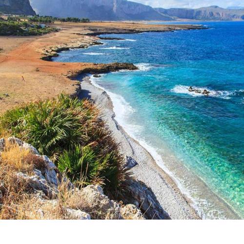 Villa vista mare nella riserva di Monte Cofano San Vito Lo Capo