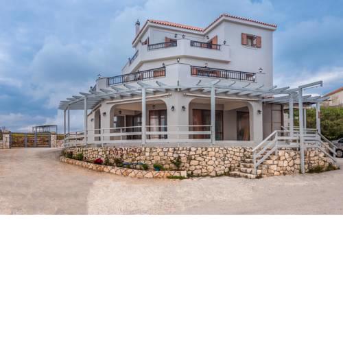 VILLA VOLIMES