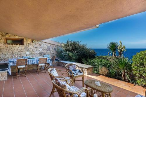 Villa voll klimatisiert mit Terrasse mit atemberaubendem Meerblick