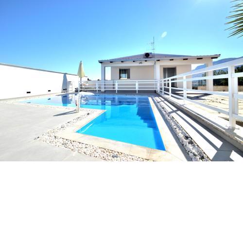 Villa White private pool