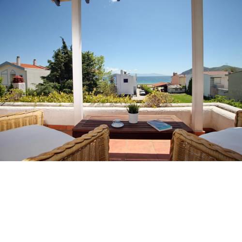 Villa White