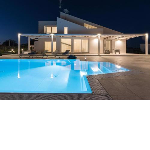 Villa White