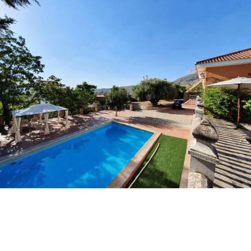 Villa with 2 bedrooms in Alfacar with wonderful mountain view private pool furnished terrace