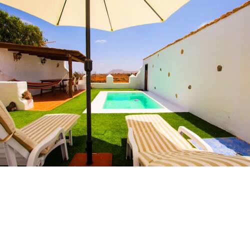 Villa with 2 bedrooms in Antigua with private pool furnished terrace and WiFi 12 km from the beach