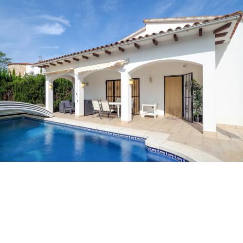 Villa with 3 bedrooms in Castello d'Empuries with wonderful mountain view private pool enclosed garden 2 km from the beach