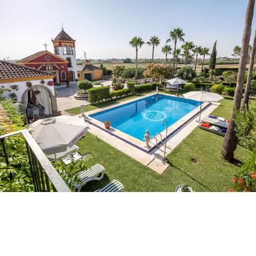 Villa with 4 bedrooms in Los Palacios y Villafranca with private pool enclosed garden and WiFi 60 km from the beach