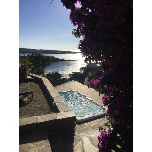 Villa with 6 bedrooms in Cadaques with wonderful sea view private pool enclosed garden 50 m from the beach