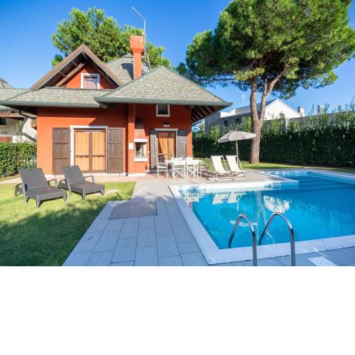 Villa with nice private pool on Isola di Albarella
