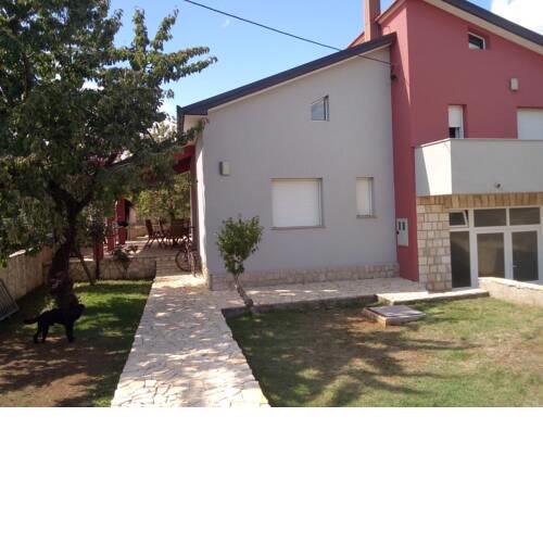 VILLA WITH POOL AND JACUZZI, IN IMOTSKI-MAKARSKA
