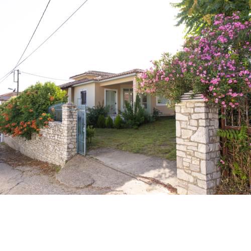 Villa with private garden