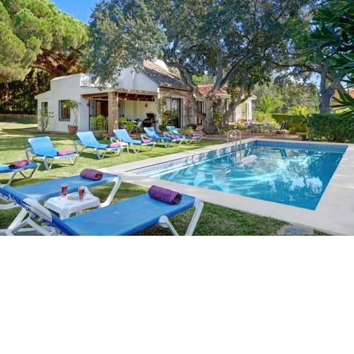 Villa with private pool and garden in Marbella