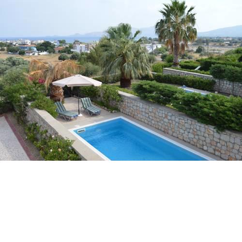 Villa with private pool just 3 minutes from the beach