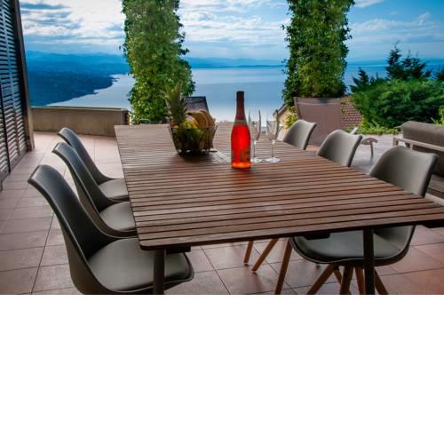 Villa with stunning seaview and pool