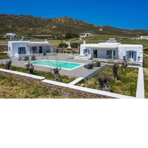 Villa Zaira by Opus