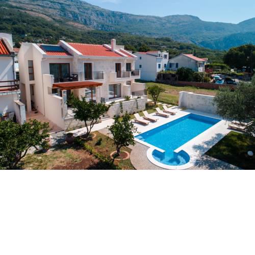 Villa Zen Port