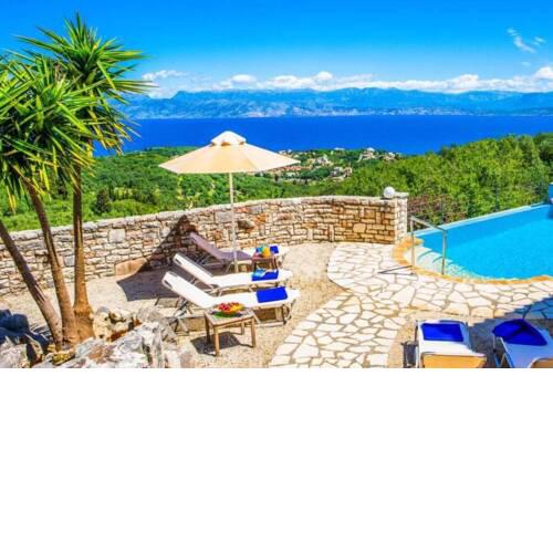 Villaa with stunning view