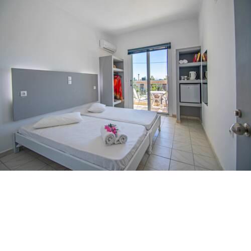 Villagio Laganas Getaway studios