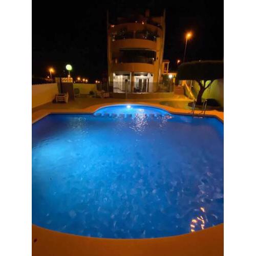 VillaMartin Rentals 2-Bed Luxurious Apartment