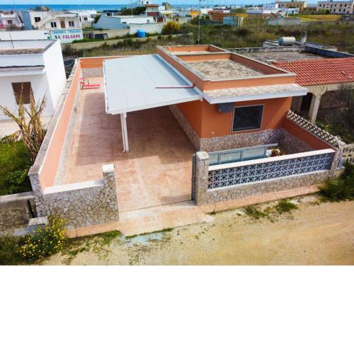 Villetta spiaggia giardino 2 camere e bagno m725