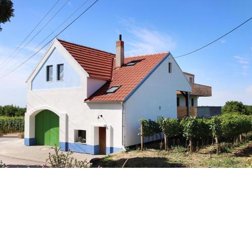 Vinařství U sv. Kříže