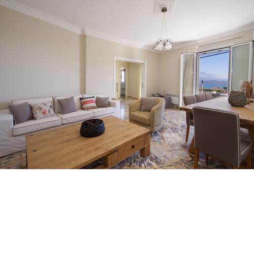 Vinieris Villas - Lixouri View Luxury Apartment