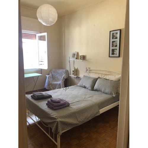 Vintage apartment , 700m from metro