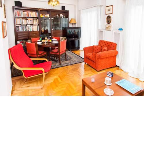 Vintage Apartment in Downtown Athens!