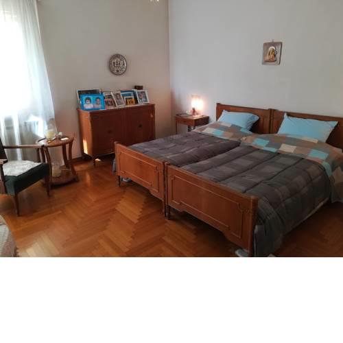 Vintage apartment KOLONAKI