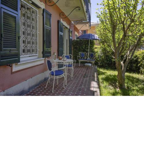 Vintage Apartment with Garden by Wonderful Italy