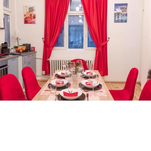 Vintage bohemian digital paradise for BIG groups