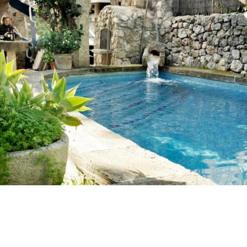 Vintage Holiday Home in Valldemossa with Private Pool