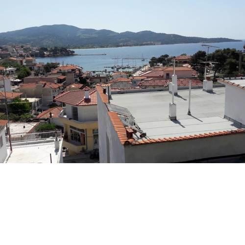 VINTAGE SEA VIEW APARTMENT
