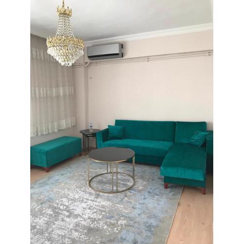 Vintage Square apartment in Zeytinburnu