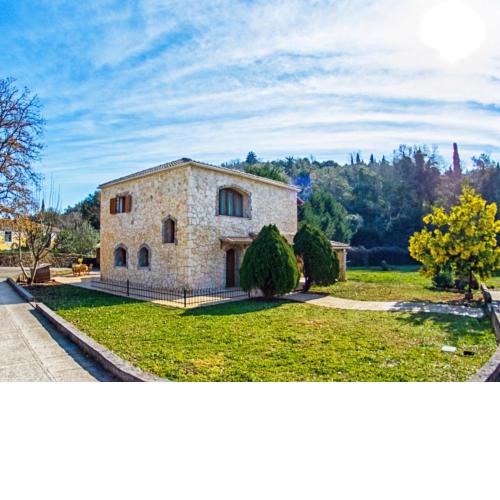 Vintage Villa