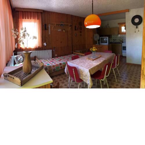 Vintage Weekend House